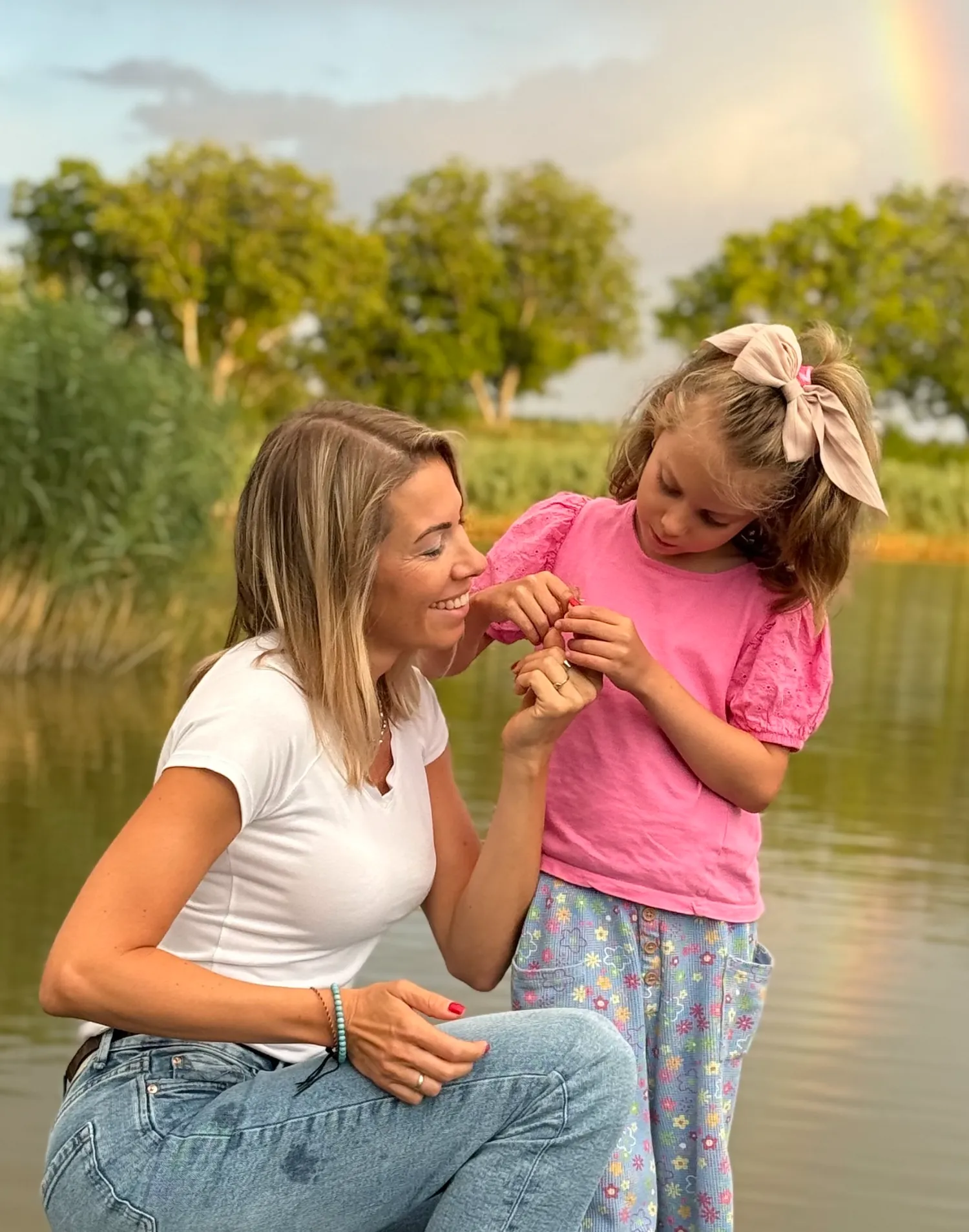 Tudatos anyai jelenlét – Kiss-P. Nóri gyermekével természetes környezetben